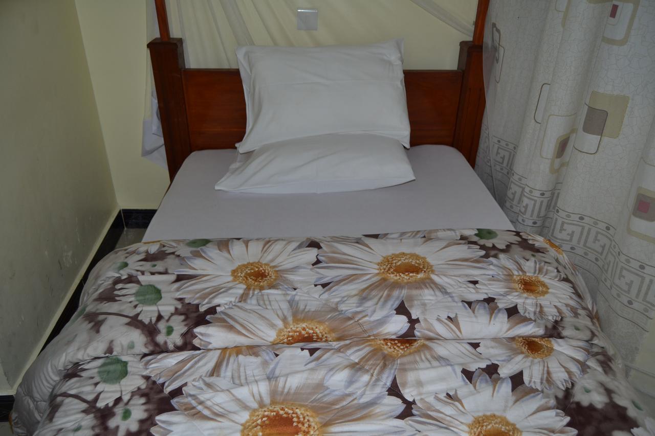 Barcelona Lodge Bagamoyo Ngoại thất bức ảnh