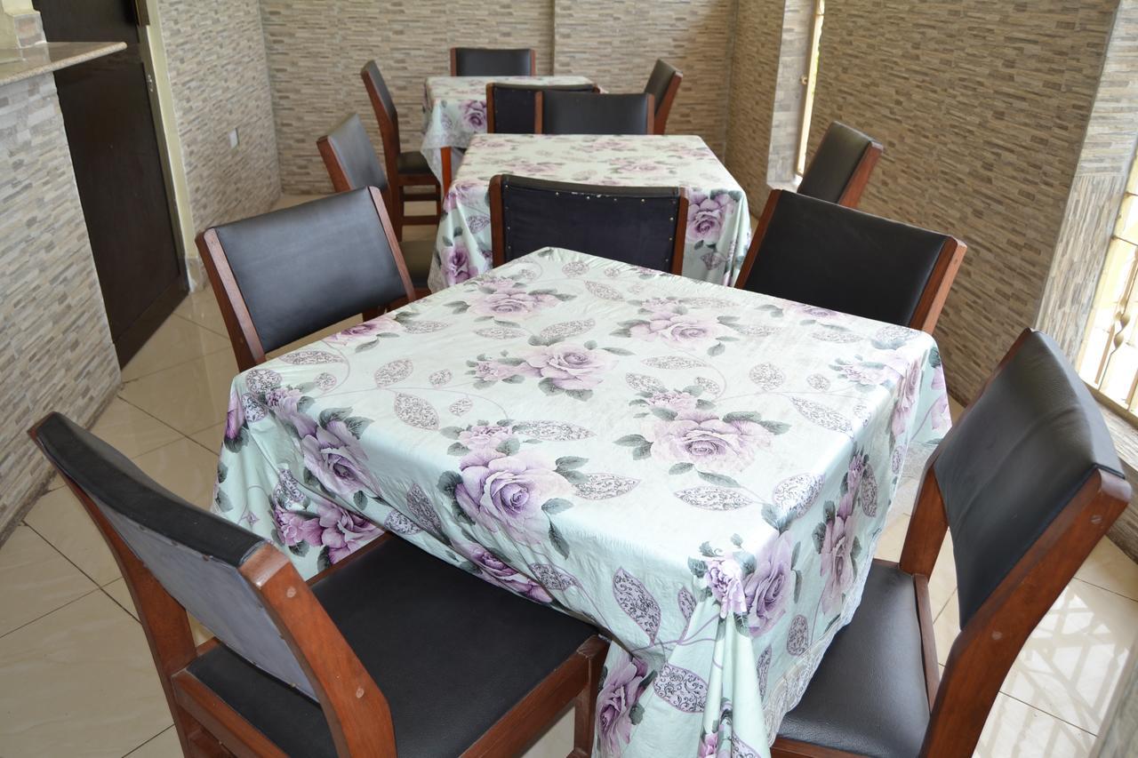 Barcelona Lodge Bagamoyo Ngoại thất bức ảnh