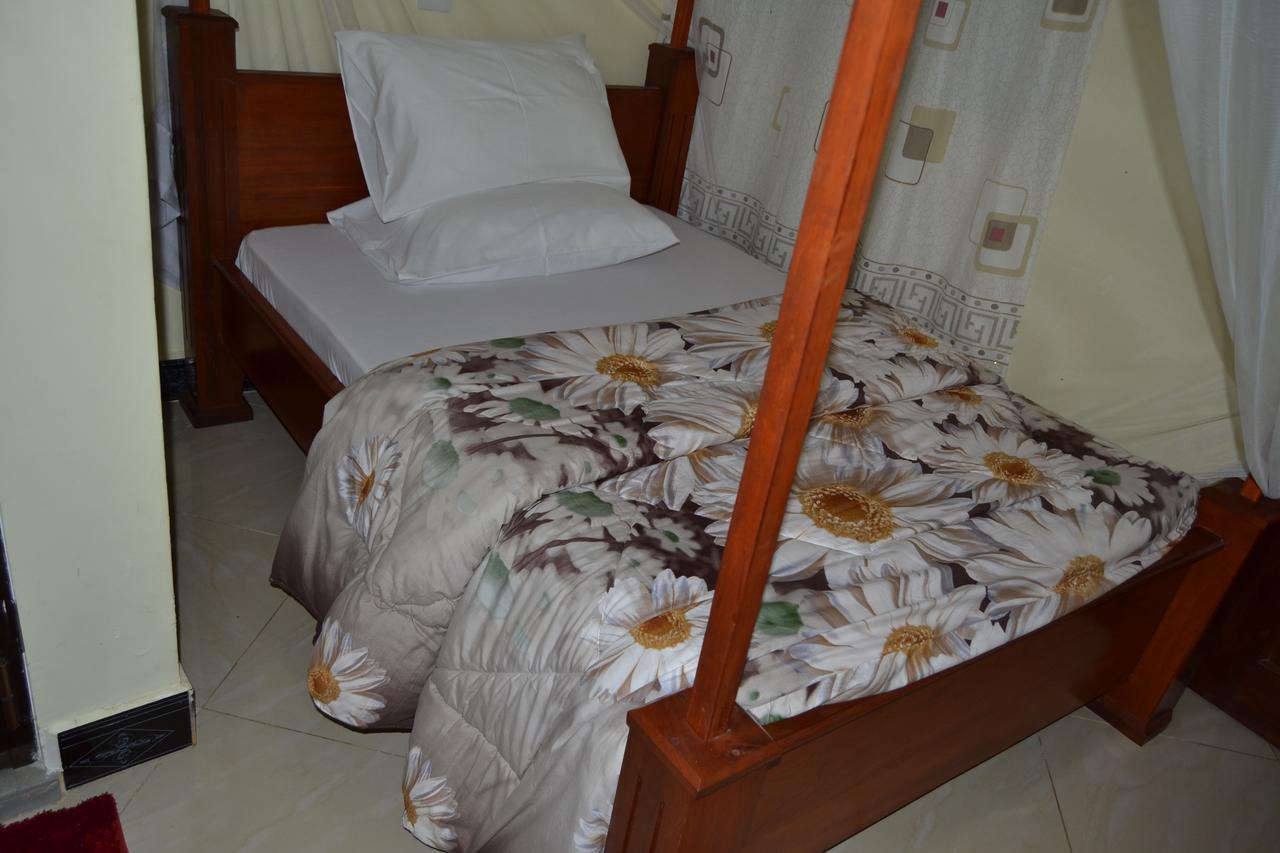 Barcelona Lodge Bagamoyo Ngoại thất bức ảnh