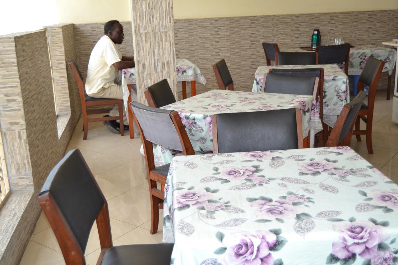 Barcelona Lodge Bagamoyo Ngoại thất bức ảnh